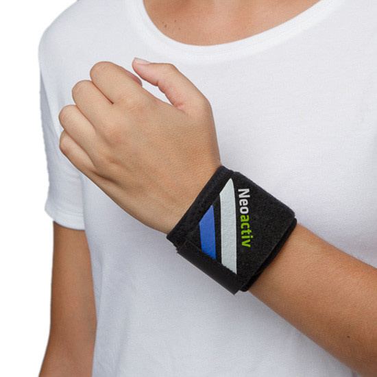 Imagen de MUÑEQUERA NEOACTIV BLACK EMO T.U MQ20A