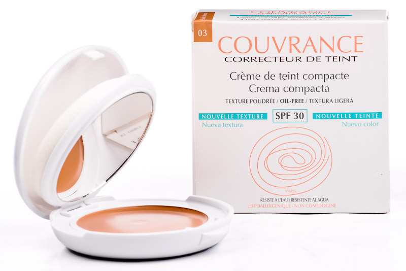 Imagen de Avene Couvrance compact F30 Piel normal y mixta arena
